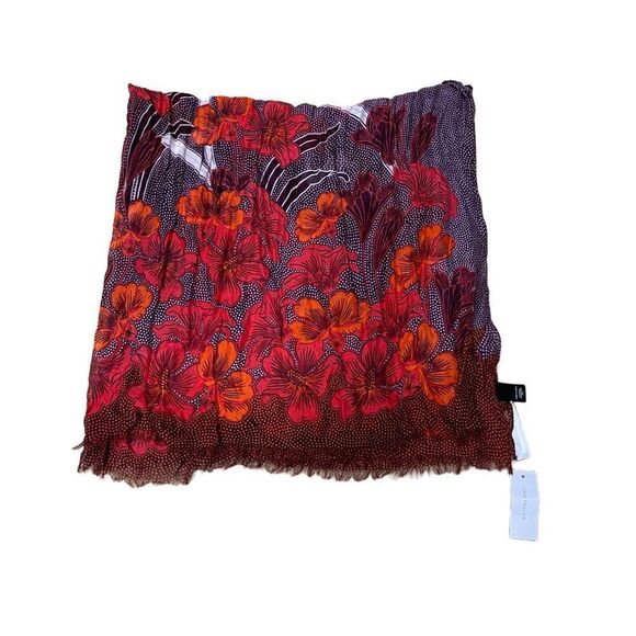 🌟NEW🌟Ann Taylor🌟Floral Scarf  - Picture 2 of 2